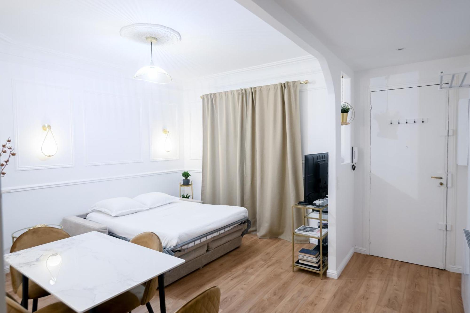 Appartement Entire Paris, 3rd Floor With Elevator *